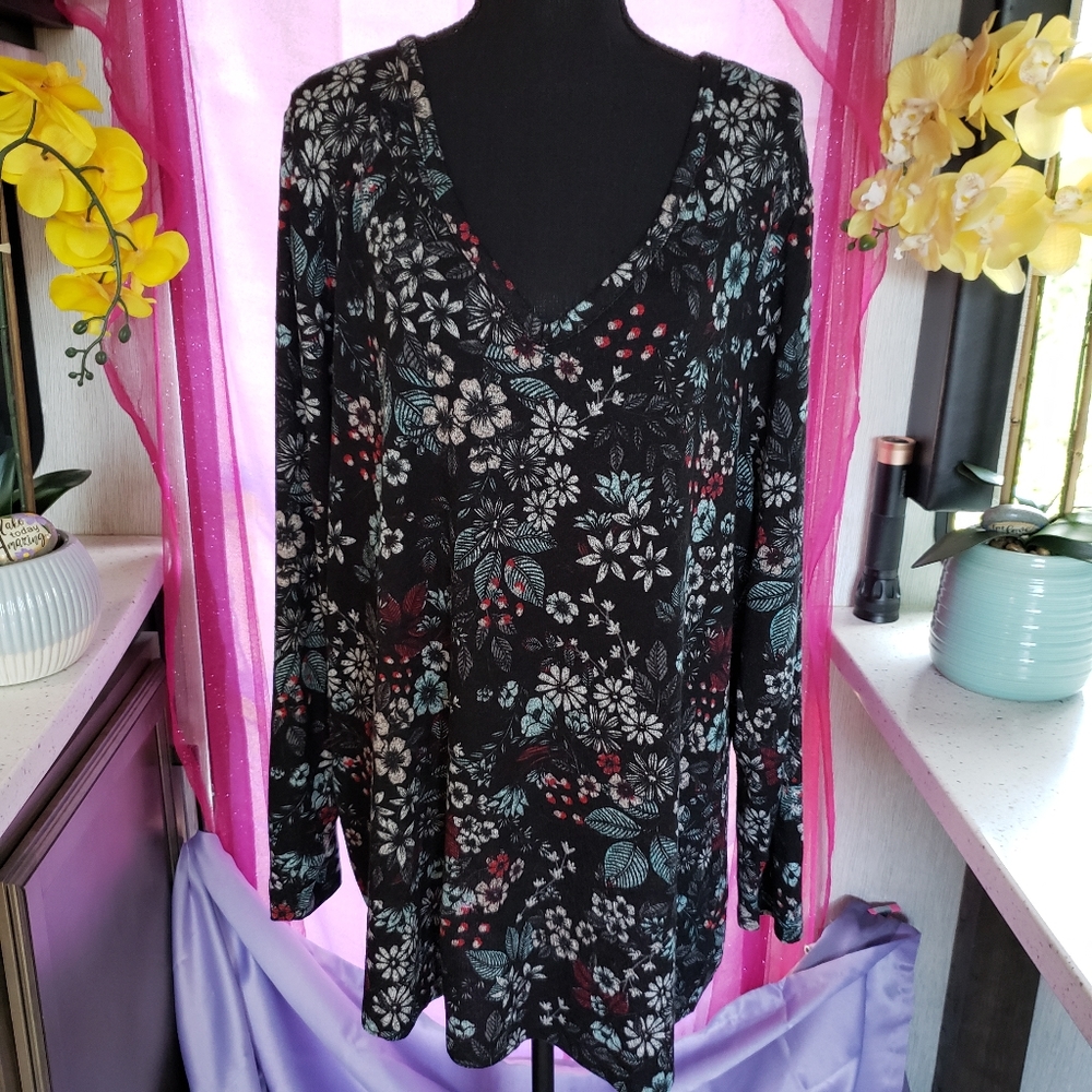 Lane Bryant  Sweater Top. 22/24